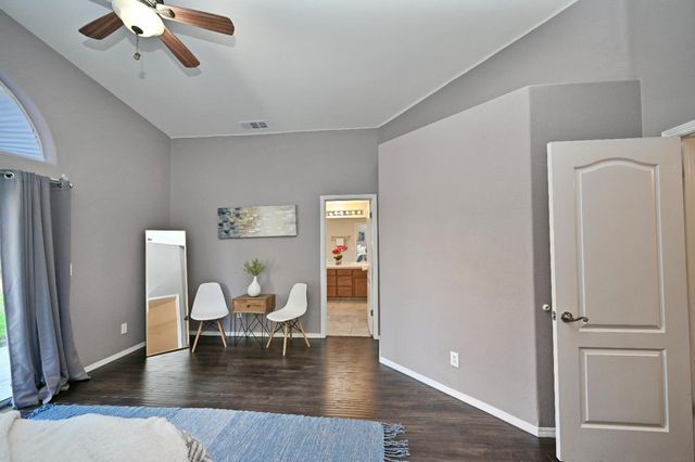 1786 E Everglade Avenue, Fresno, CA 93720