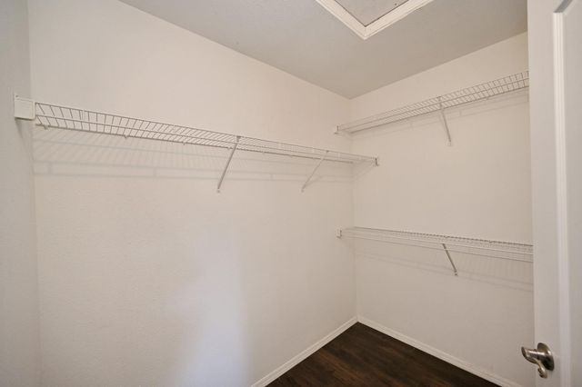 1786 E Everglade Avenue, Fresno, CA 93720