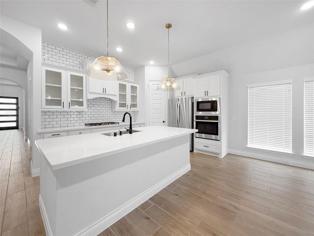 28173 Knight Peak Drive, Spring, TX 77386