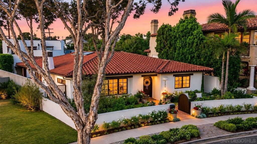 Image 1 of property listing at 1130 Pine Street, Coronado, CA 92118