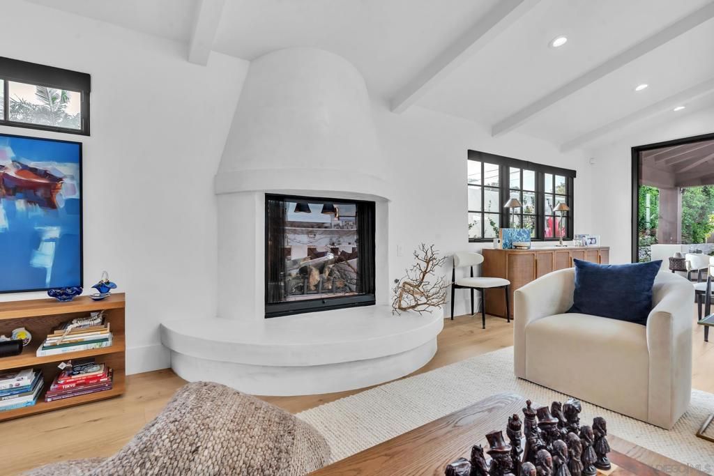 Image 16 of property listing at 1130 Pine Street, Coronado, CA 92118