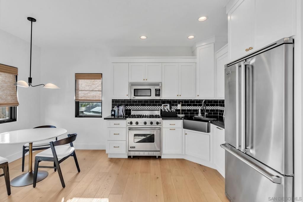 Image 38 of property listing at 1130 Pine Street, Coronado, CA 92118