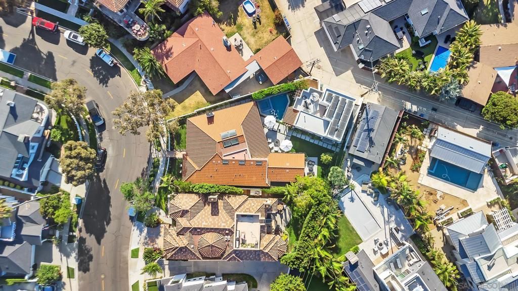 Image 54 of property listing at 1130 Pine Street, Coronado, CA 92118