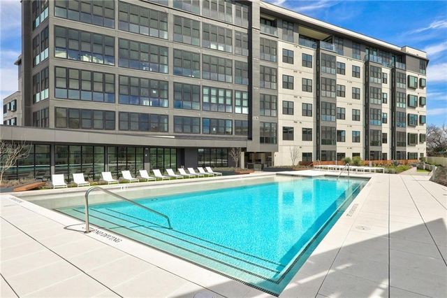 800 Embassy DR 511, Austin, TX 78702