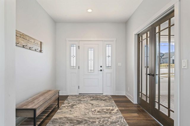 689 Steenhoek Lane NE, Byron, MN 55920