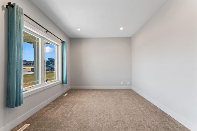 689 Steenhoek Lane NE, Byron, MN 55920