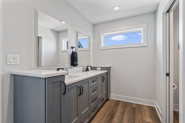 689 Steenhoek Lane NE, Byron, MN 55920