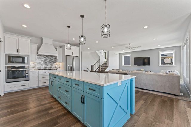 689 Steenhoek Lane NE, Byron, MN 55920