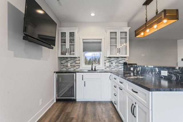 689 Steenhoek Lane NE, Byron, MN 55920