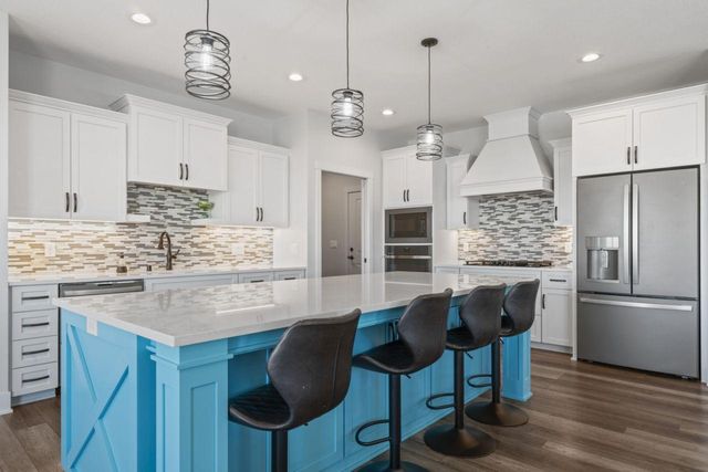 689 Steenhoek Lane NE, Byron, MN 55920