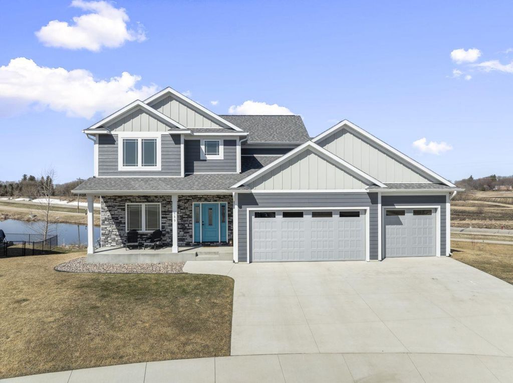 689 Steenhoek Lane NE, Byron, MN 55920