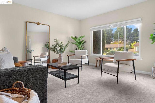 1909 Oakridge Ln, Pittsburg, CA 94565