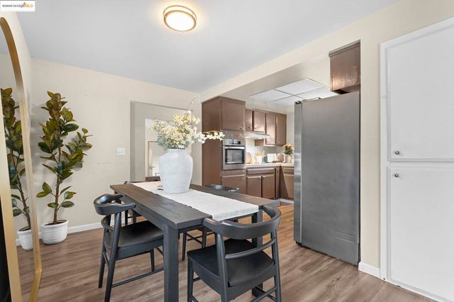 1909 Oakridge Ln, Pittsburg, CA 94565