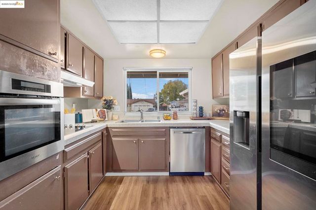 1909 Oakridge Ln, Pittsburg, CA 94565