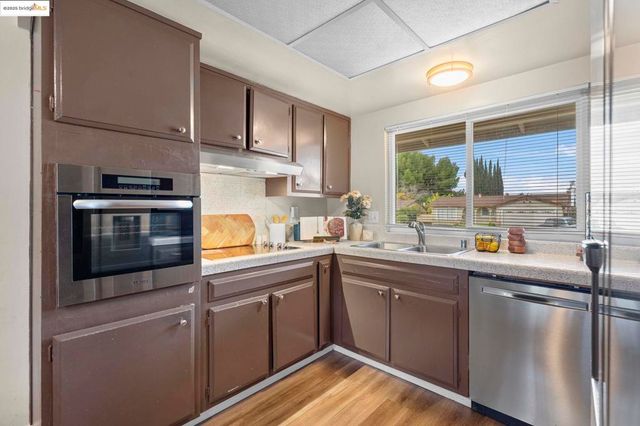 1909 Oakridge Ln, Pittsburg, CA 94565