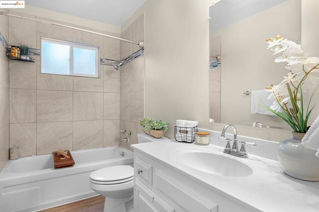 1909 Oakridge Ln, Pittsburg, CA 94565