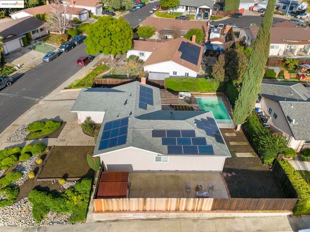 1909 Oakridge Ln, Pittsburg, CA 94565