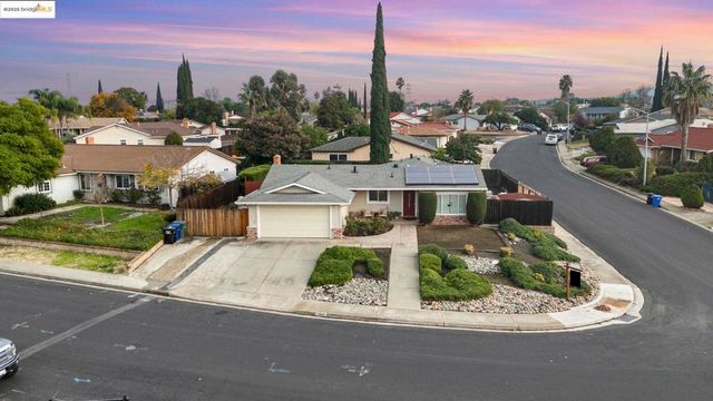 1909 Oakridge Ln, Pittsburg, CA 94565