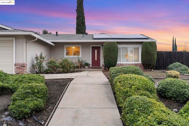 1909 Oakridge Ln, Pittsburg, CA 94565