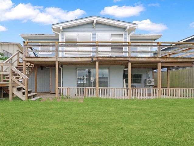 176 Barracuda Street B, Bayou Vista, TX 77563
