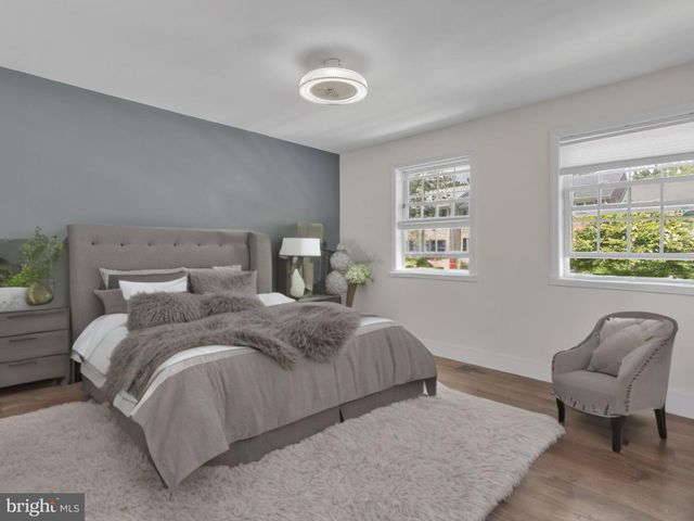 8247 CLIFTON FARM CT, Alexandria, VA 22306