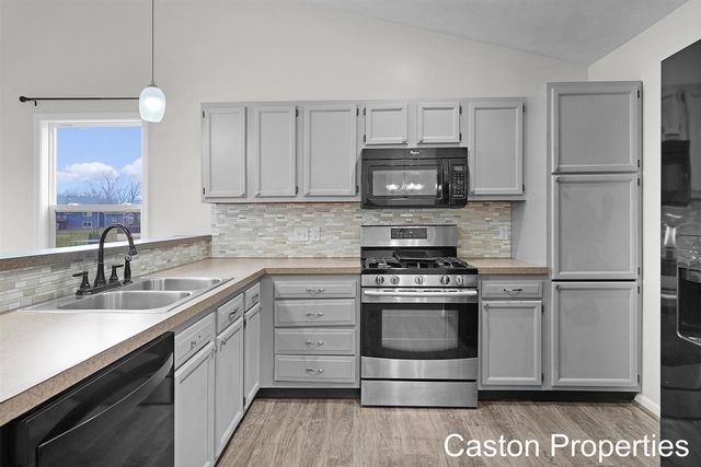 4518 Rolling Ridge Drive, Caledonia, MI 49316