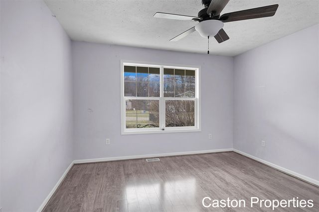 4518 Rolling Ridge Drive, Caledonia, MI 49316