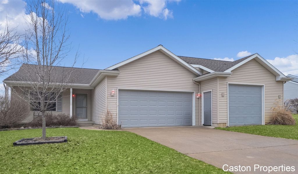 4518 Rolling Ridge Drive, Caledonia, MI 49316