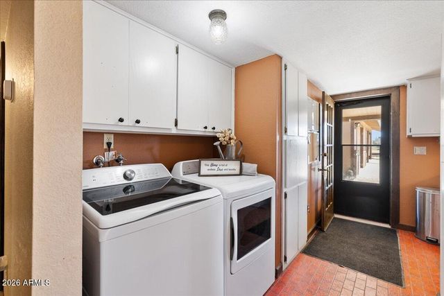 25325 N NAPLES Street, Paulden, AZ 86334