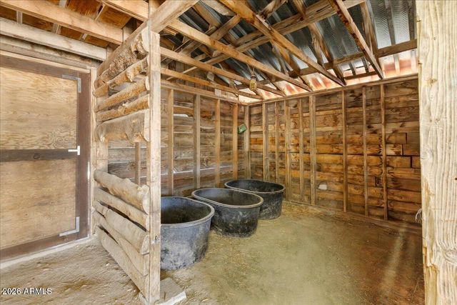 25325 N NAPLES Street, Paulden, AZ 86334