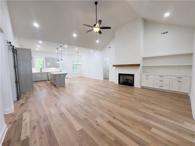 4 Sheidaig Lane, Bella Vista, AR 72715