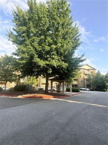 4805 W Village Way W, Smyrna, GA 30080