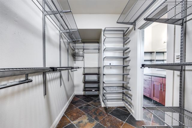 1811 S Ervay Street, Dallas, TX 75215