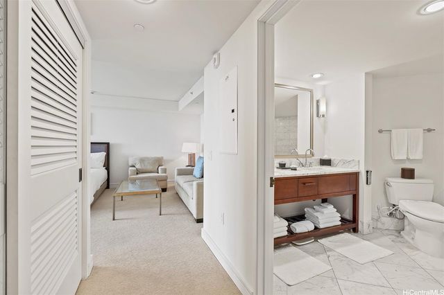 223 Saratoga Road 1007, Honolulu, HI 96815