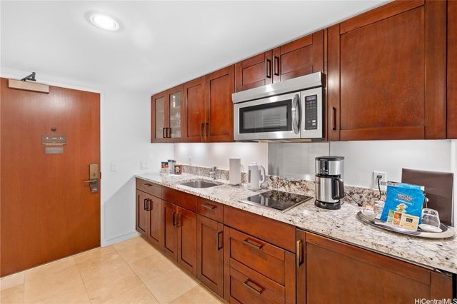 223 Saratoga Road 1007, Honolulu, HI 96815