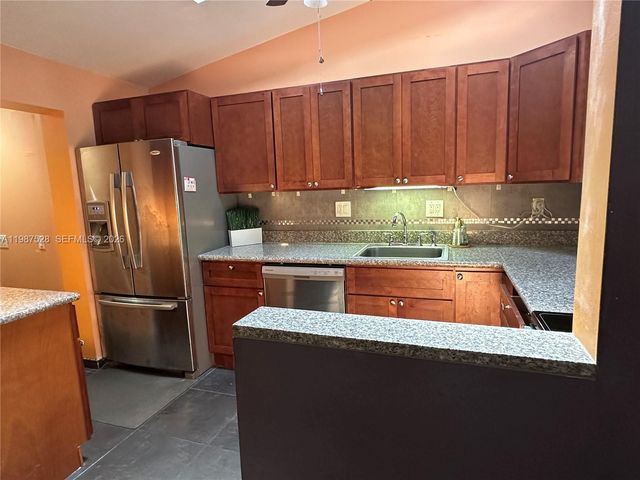 2490 Andros Ln, Fort Lauderdale, FL 33312