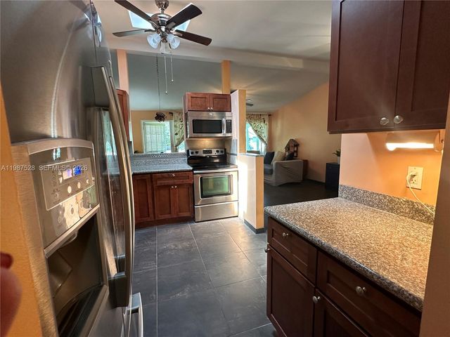 2490 Andros Ln, Fort Lauderdale, FL 33312