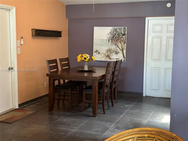 2490 Andros Ln, Fort Lauderdale, FL 33312