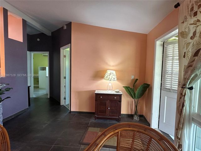 2490 Andros Ln, Fort Lauderdale, FL 33312