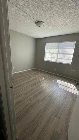 1508 E HUMPHREY STREET B, Tampa, FL 33604