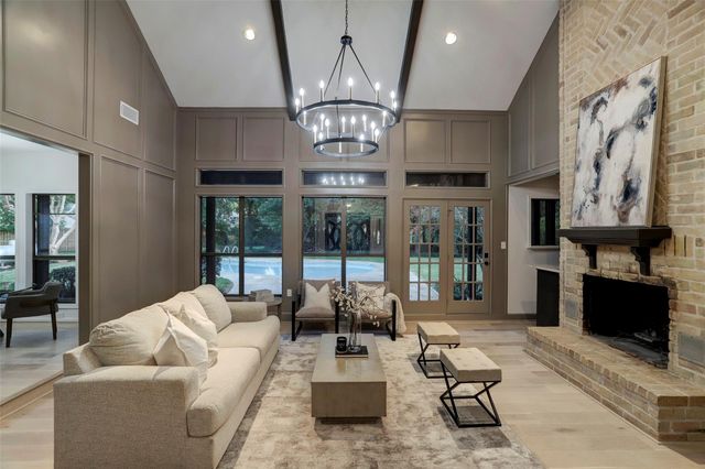 16826 E Maglitto Circle, Tomball, TX 77377