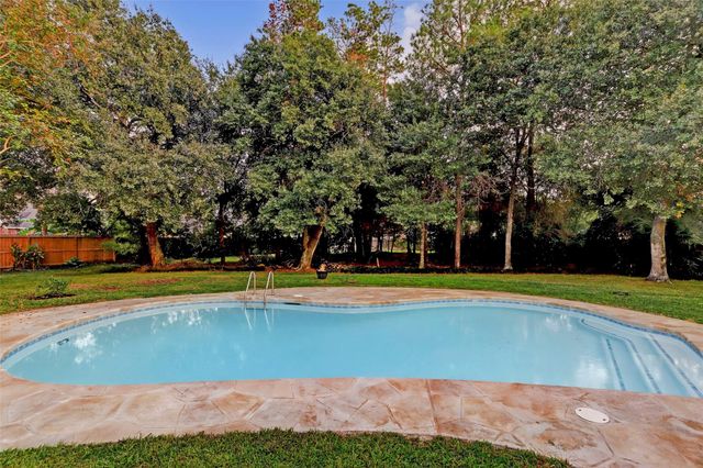 16826 E Maglitto Circle, Tomball, TX 77377