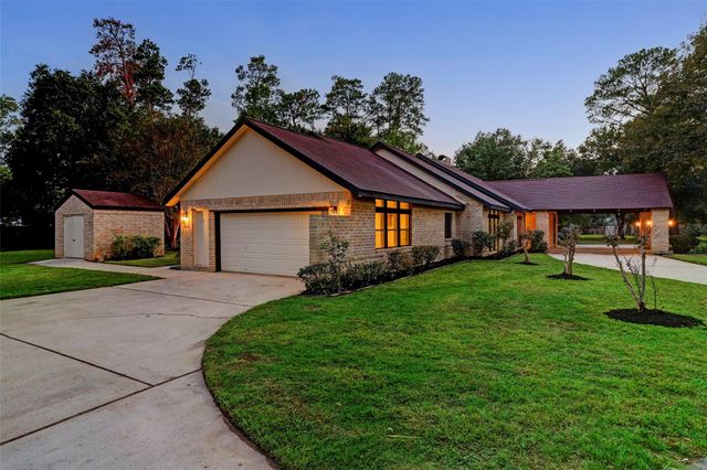 16826 E Maglitto Circle, Tomball, TX 77377