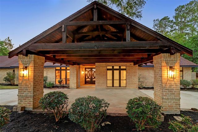 16826 E Maglitto Circle, Tomball, TX 77377