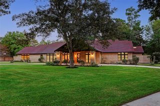 16826 E Maglitto Circle, Tomball, TX 77377