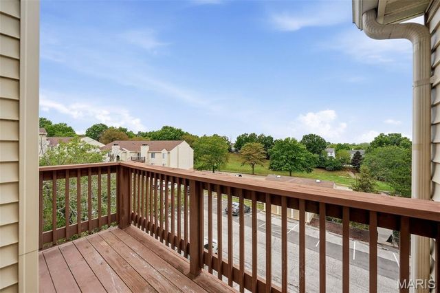 2415 Sandalwood Creek Court E, Wildwood, MO 63038
