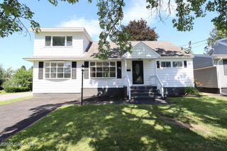 1220 Hemlock Street, Rotterdam, NY 12306