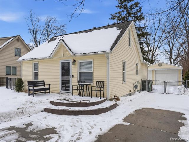 47300 Burton Drive, Shelby Twp, MI 48317