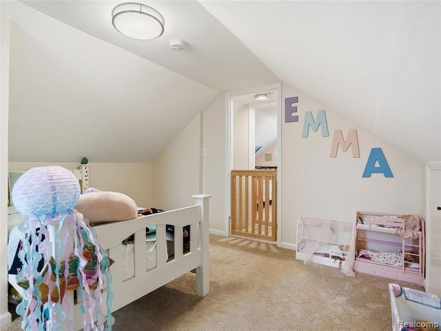 47300 Burton Drive, Shelby Twp, MI 48317