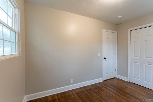 3708 Valleydale Road, Huntsville, AL 35810